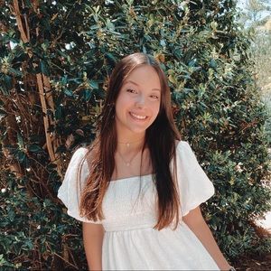 Meet your Posher, Alyssa